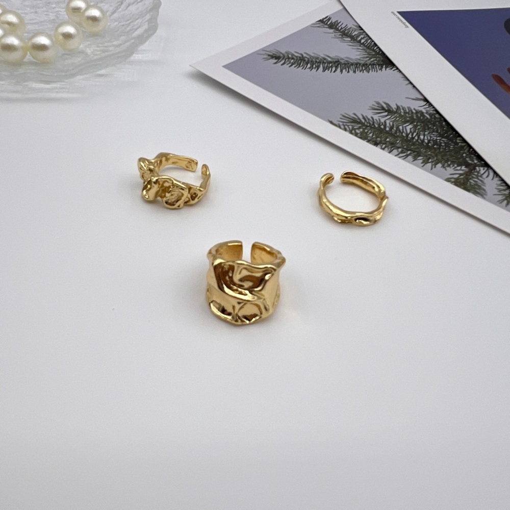 Elegant Gold Rings Set - Picture 3 of 5